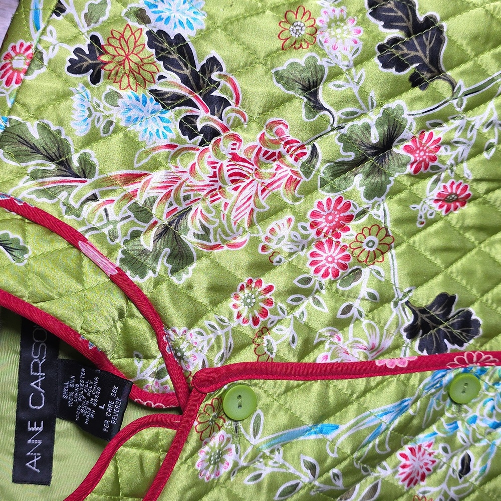 Anne Carson 100% Silk Quilted Jacket, Size Large - Picture 8 of 13
